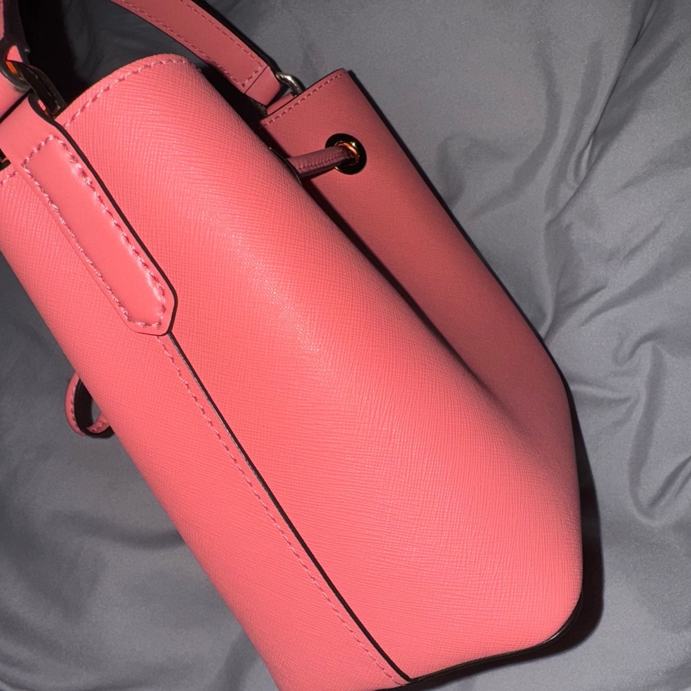 small leather michael kors bucket bag - Picture 2 of 5
